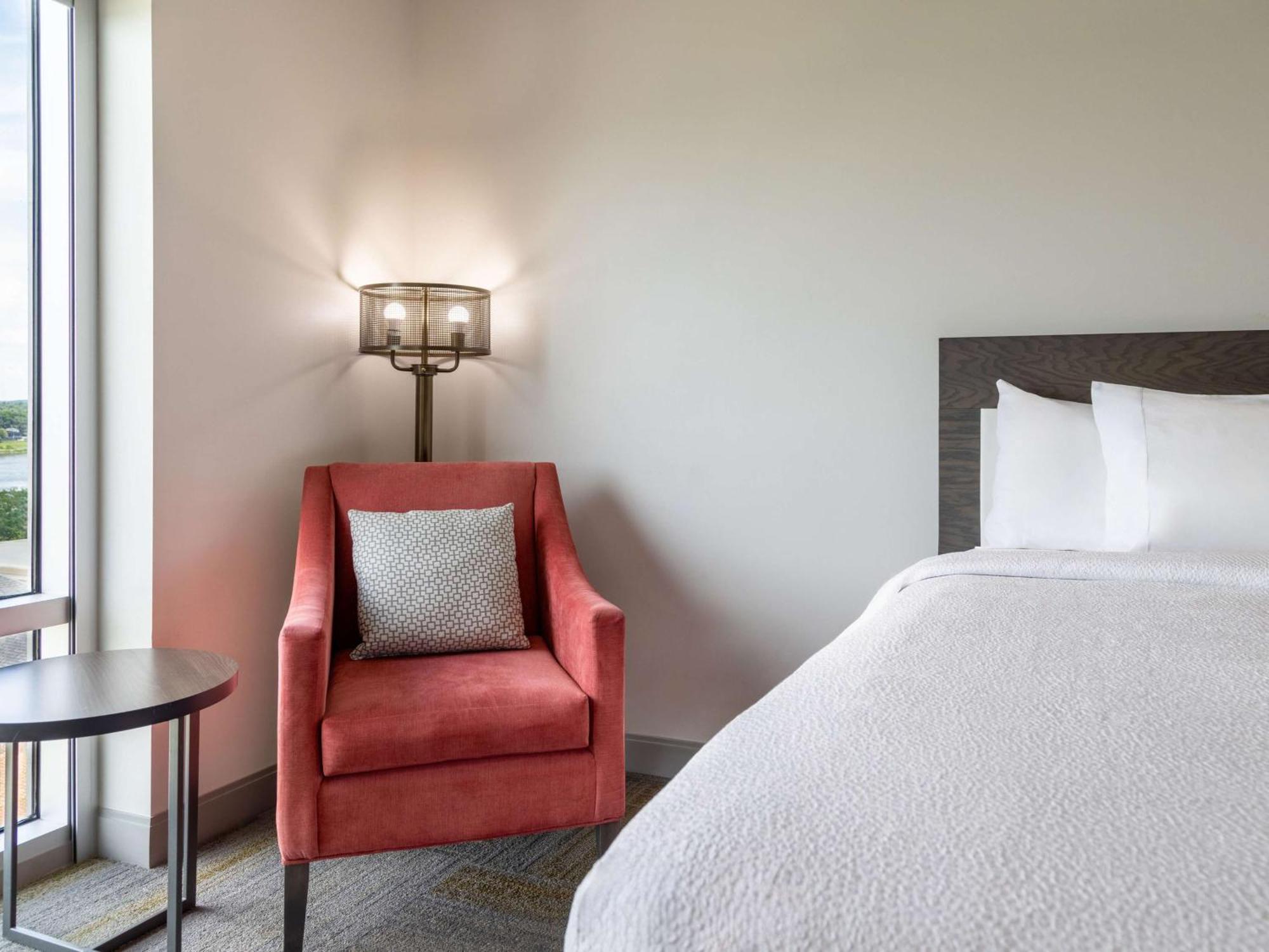 Hilton Garden Inn פרדריקטון מראה חיצוני תמונה