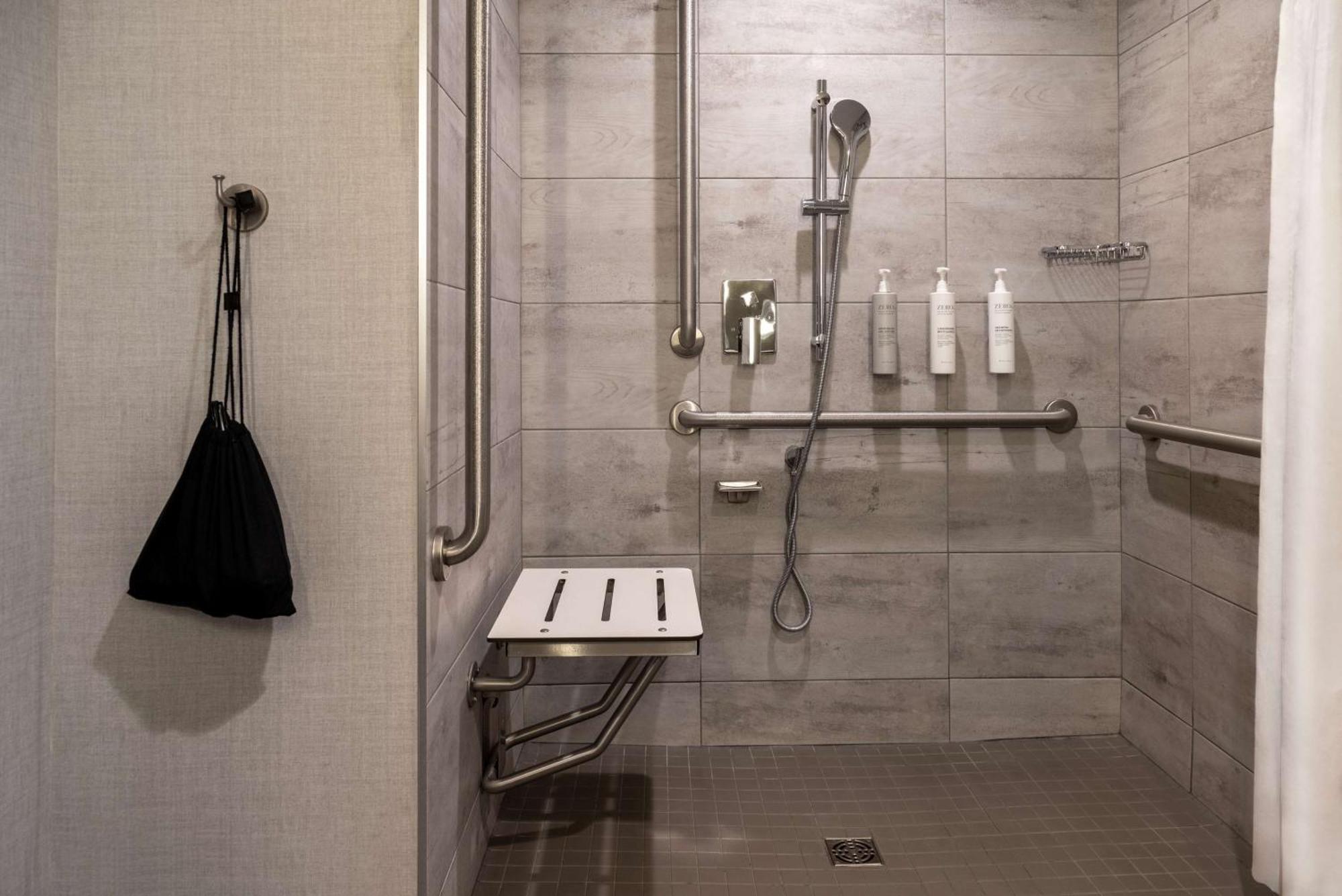 Hilton Garden Inn פרדריקטון מראה חיצוני תמונה